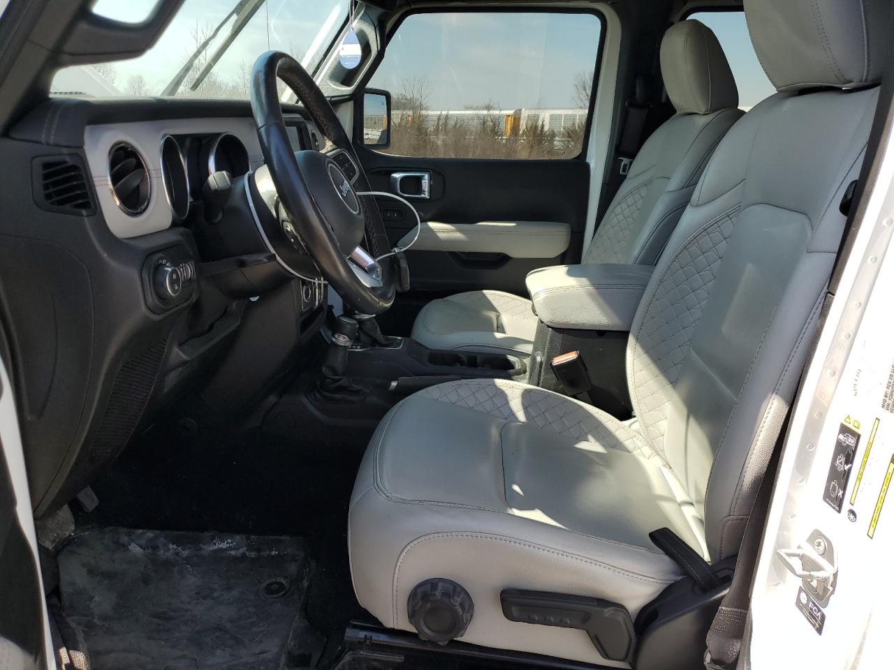 2021 Jeep Gladiator - Image 7