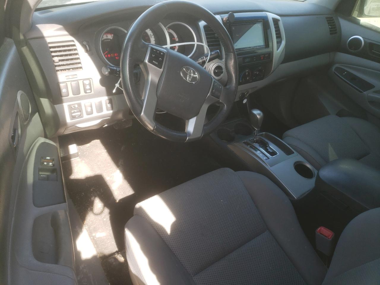 2012 Toyota Tacoma - Image 8