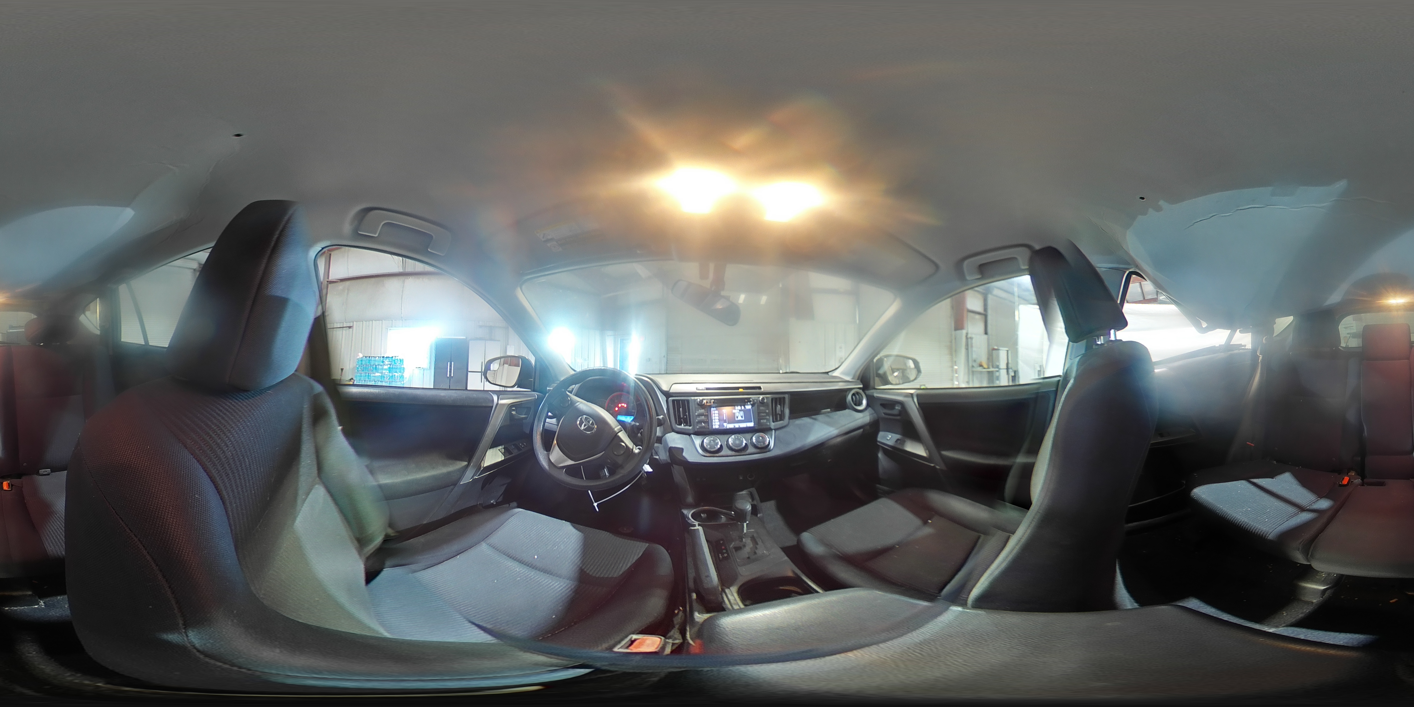 2016 Toyota RAV 4 - Image 13