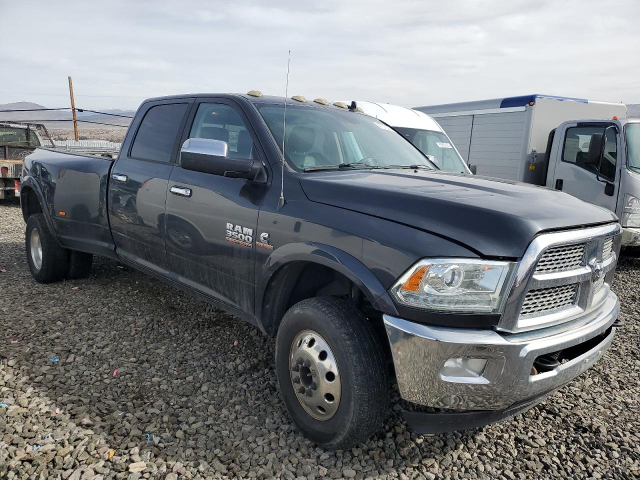 2015 RAM 3500 - Image 4
