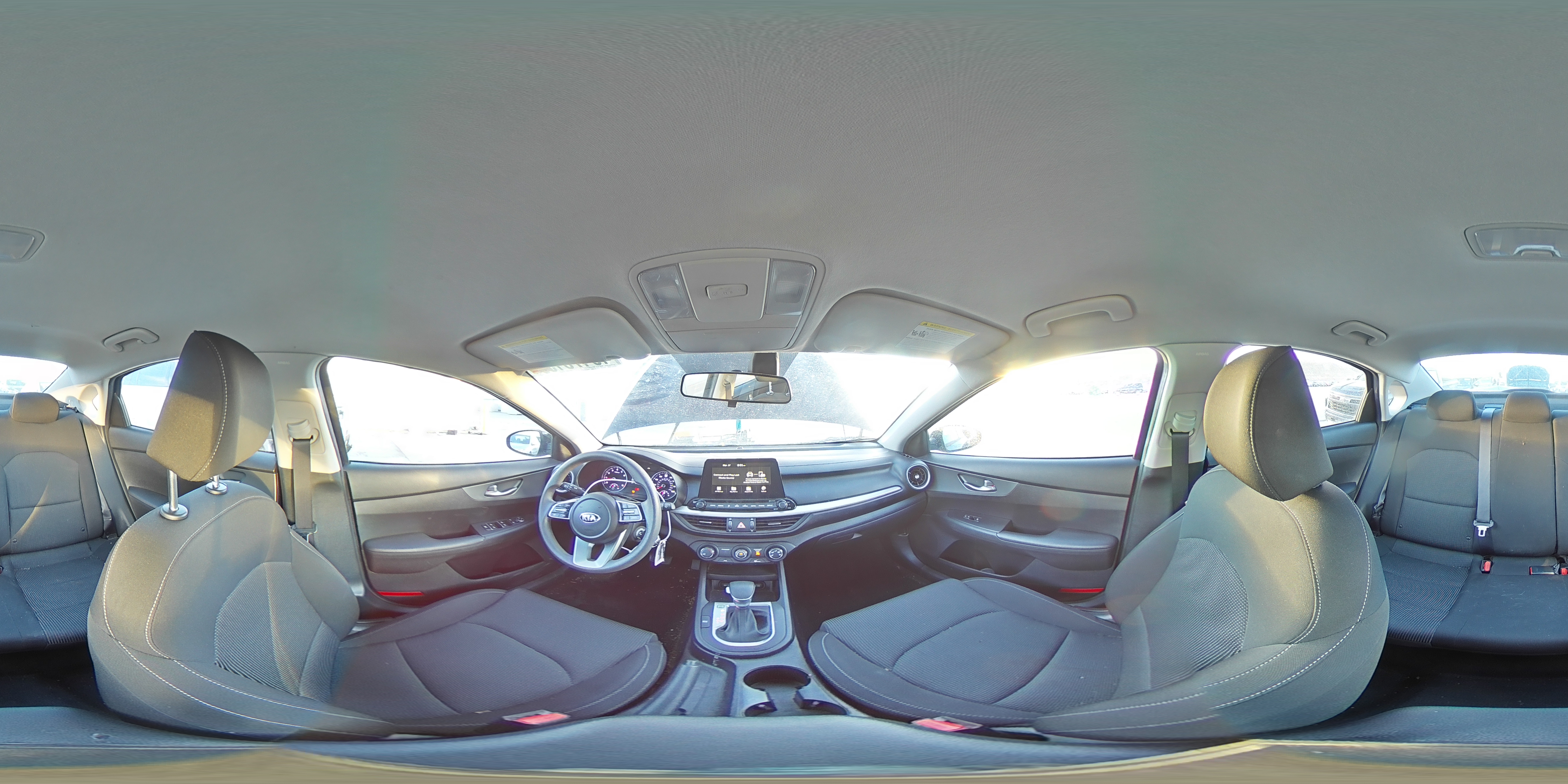 2021 Kia Forte - Image 13