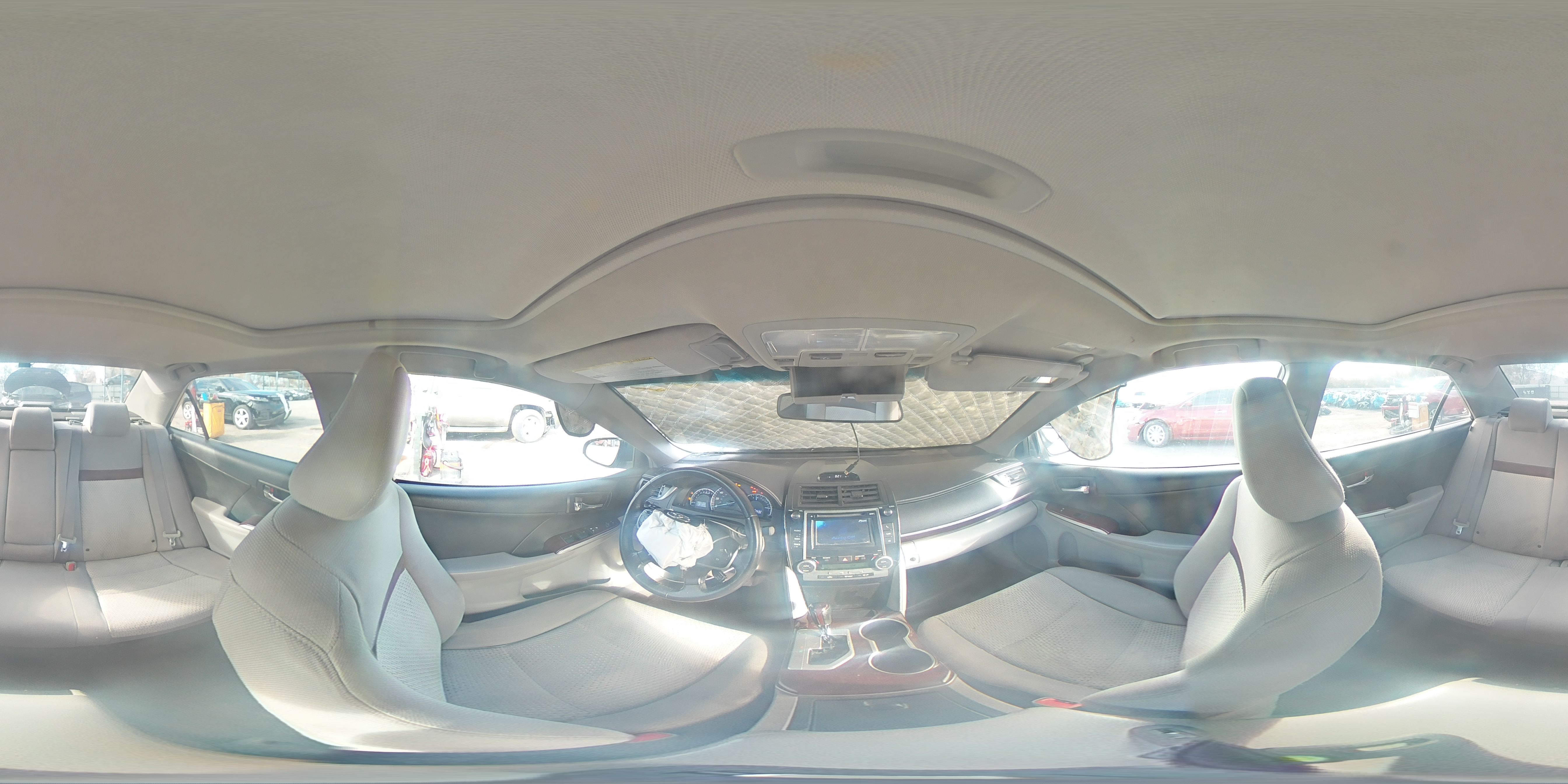 2013 Toyota Camry - Image 13