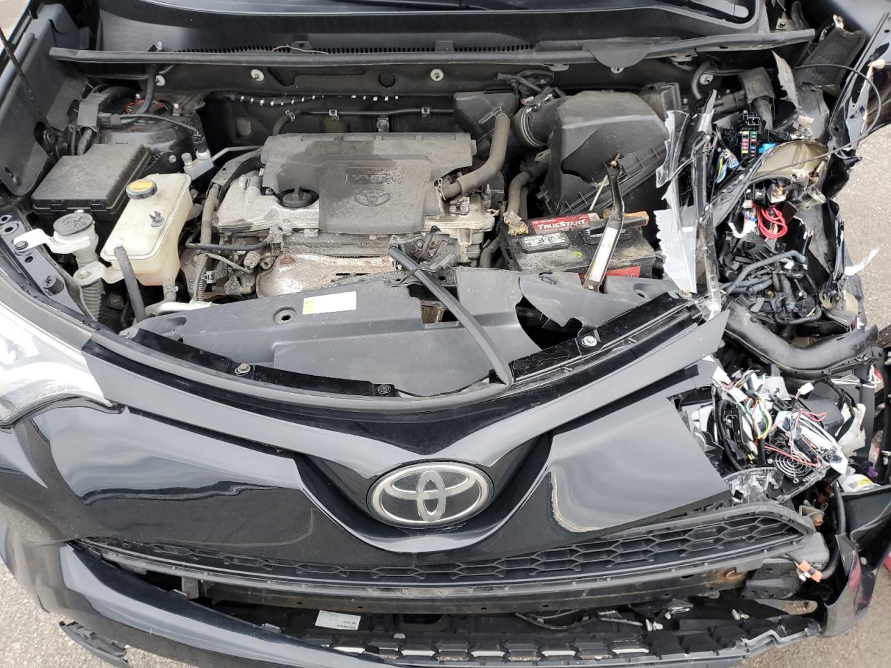 2017 Toyota RAV 4 - Image 12