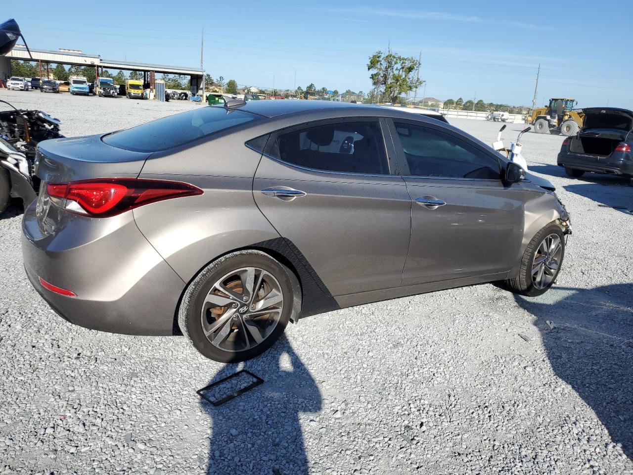 2016 Hyundai Elantra - Image 3