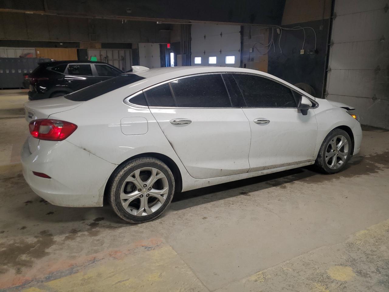 2017 Chevrolet Cruze - Image 3