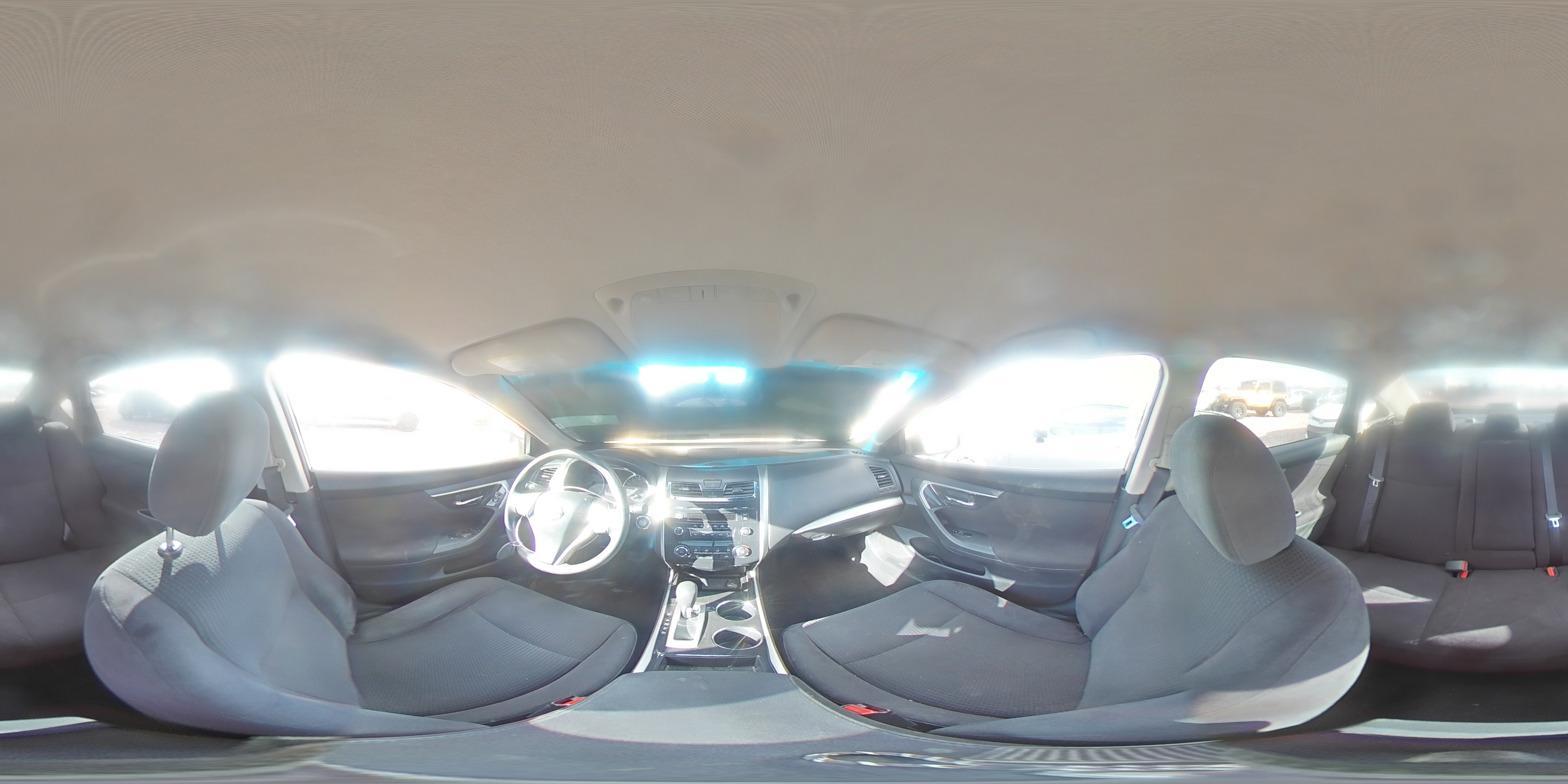 2014 Nissan Altima - Image 13