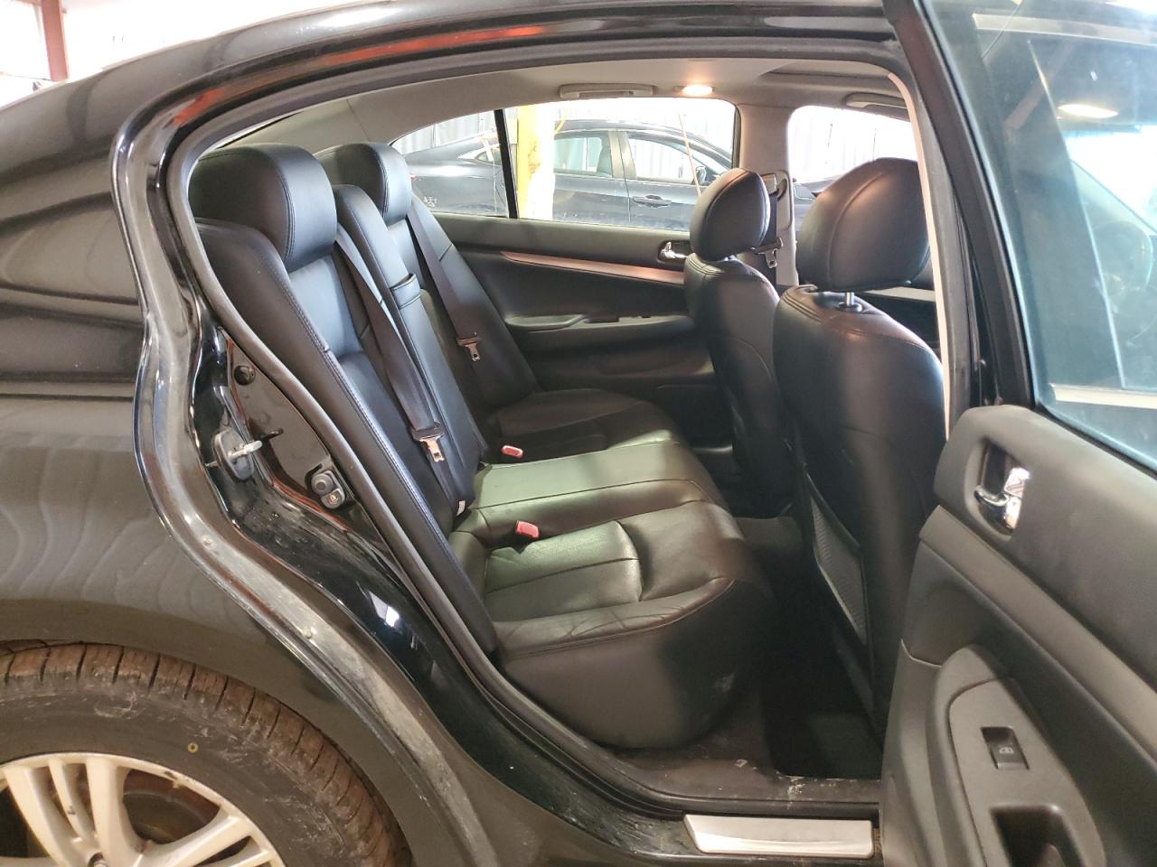 2012 Infiniti G - Image 11