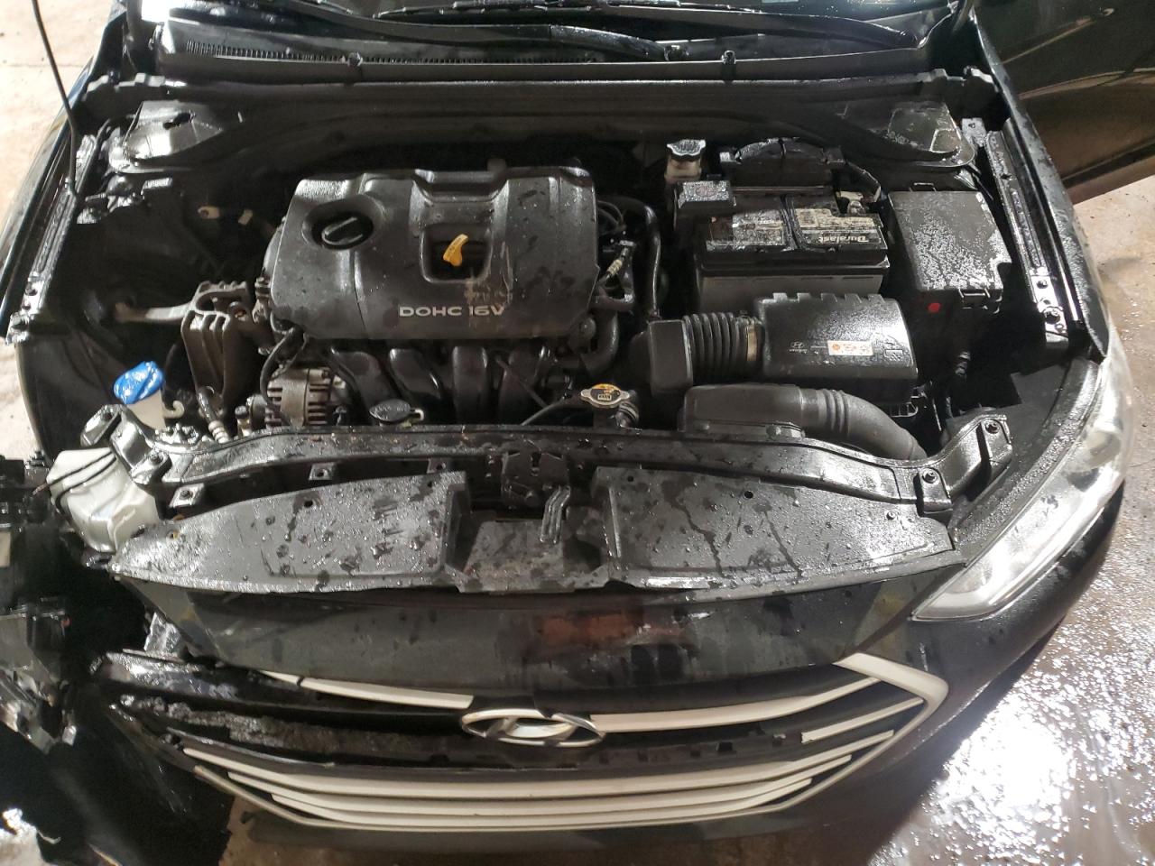 2018 Hyundai Elantra - Image 11