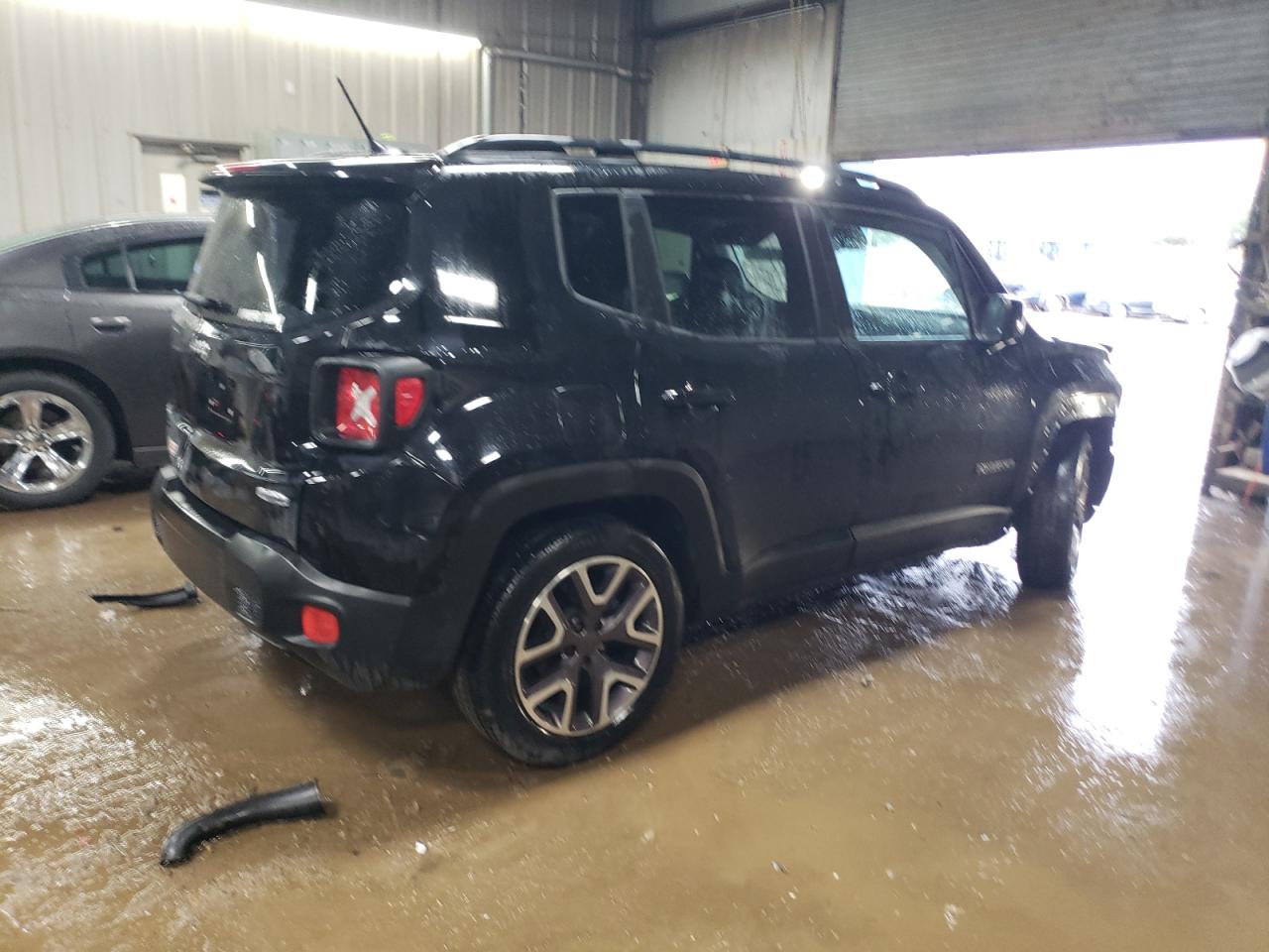 2015 Jeep Renegade - Image 3