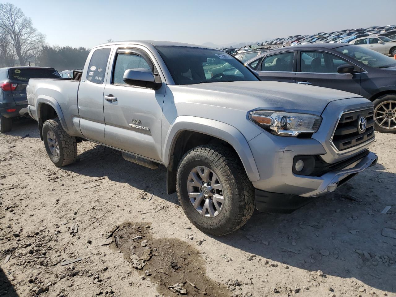 2017 Toyota Tacoma - Image 4