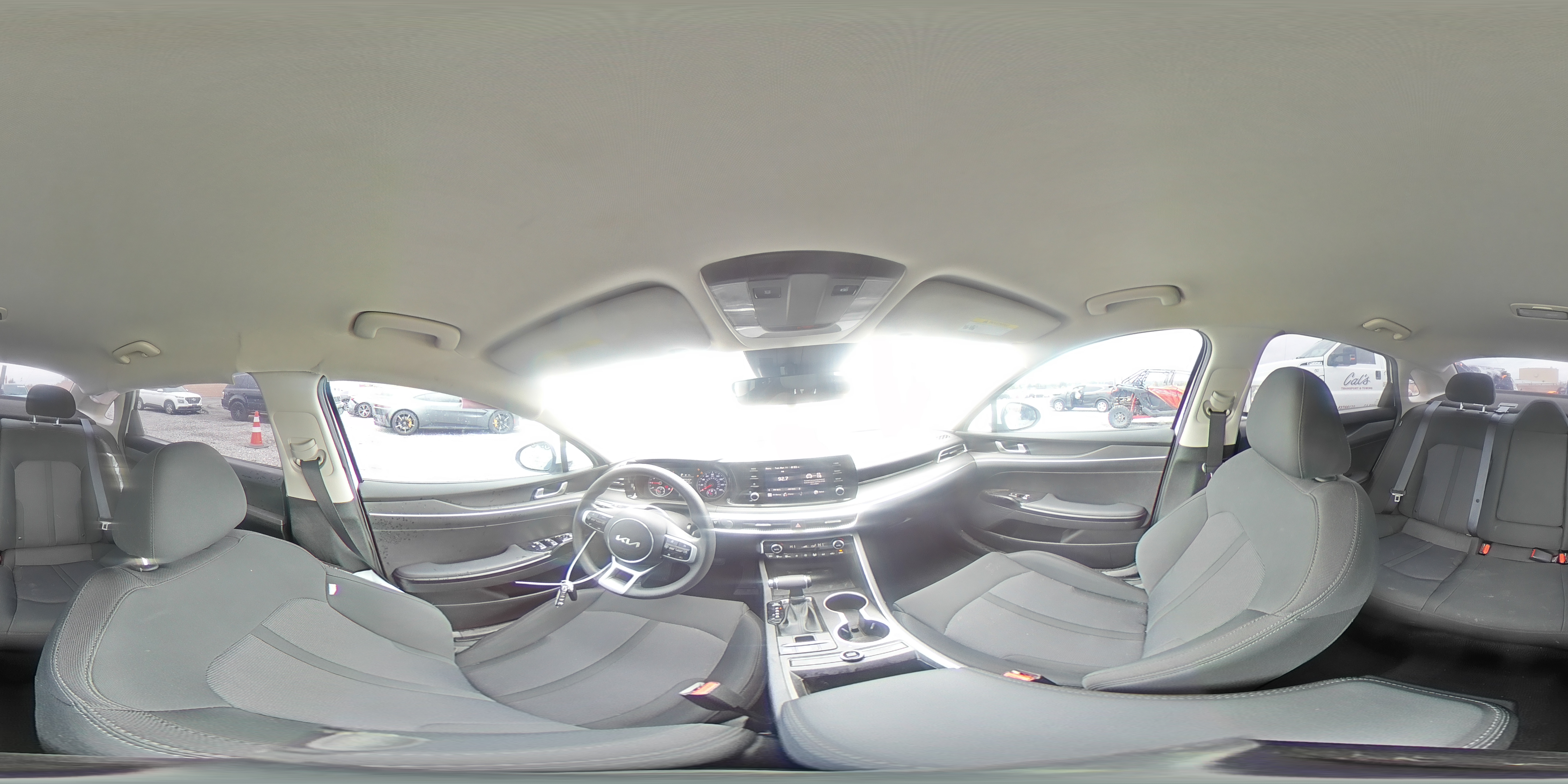 2024 Kia K5 - Image 13