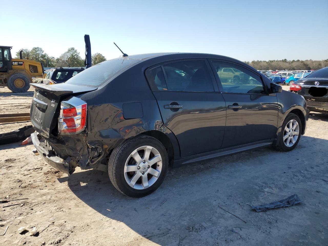 2009 Nissan Sentra - Image 3