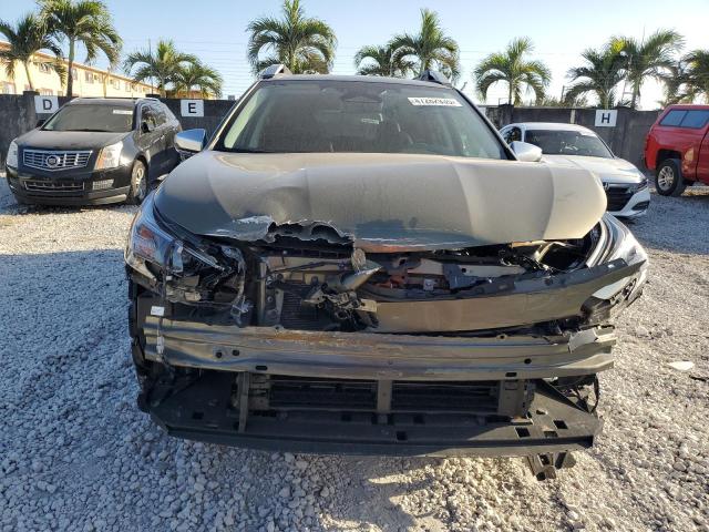  SUBARU OUTBACK 2024 Zielony