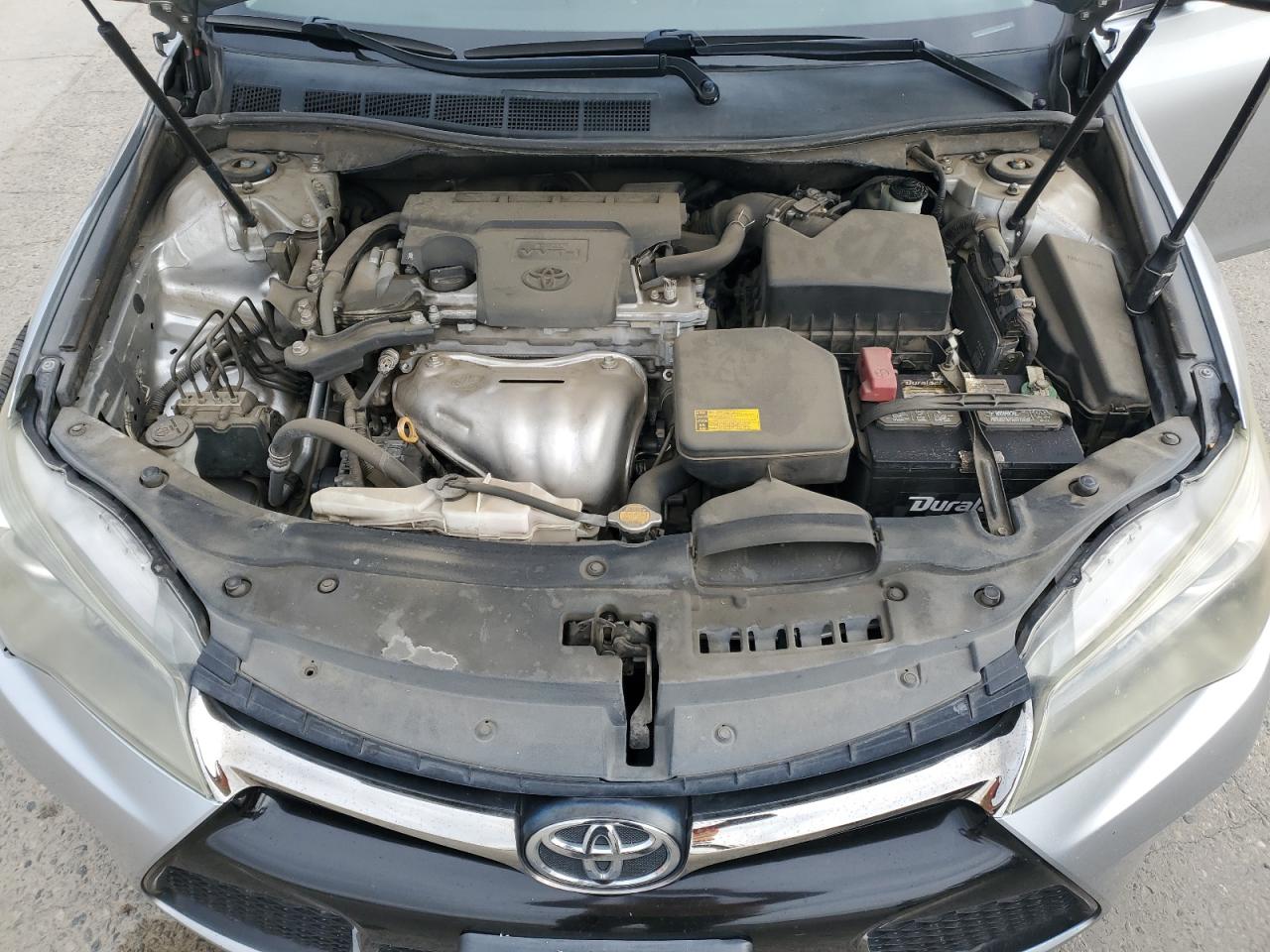 2015 Toyota Camry - Image 11