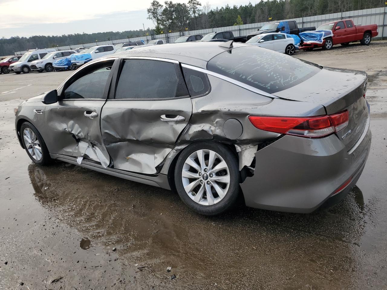2017 Kia Optima - Image 2