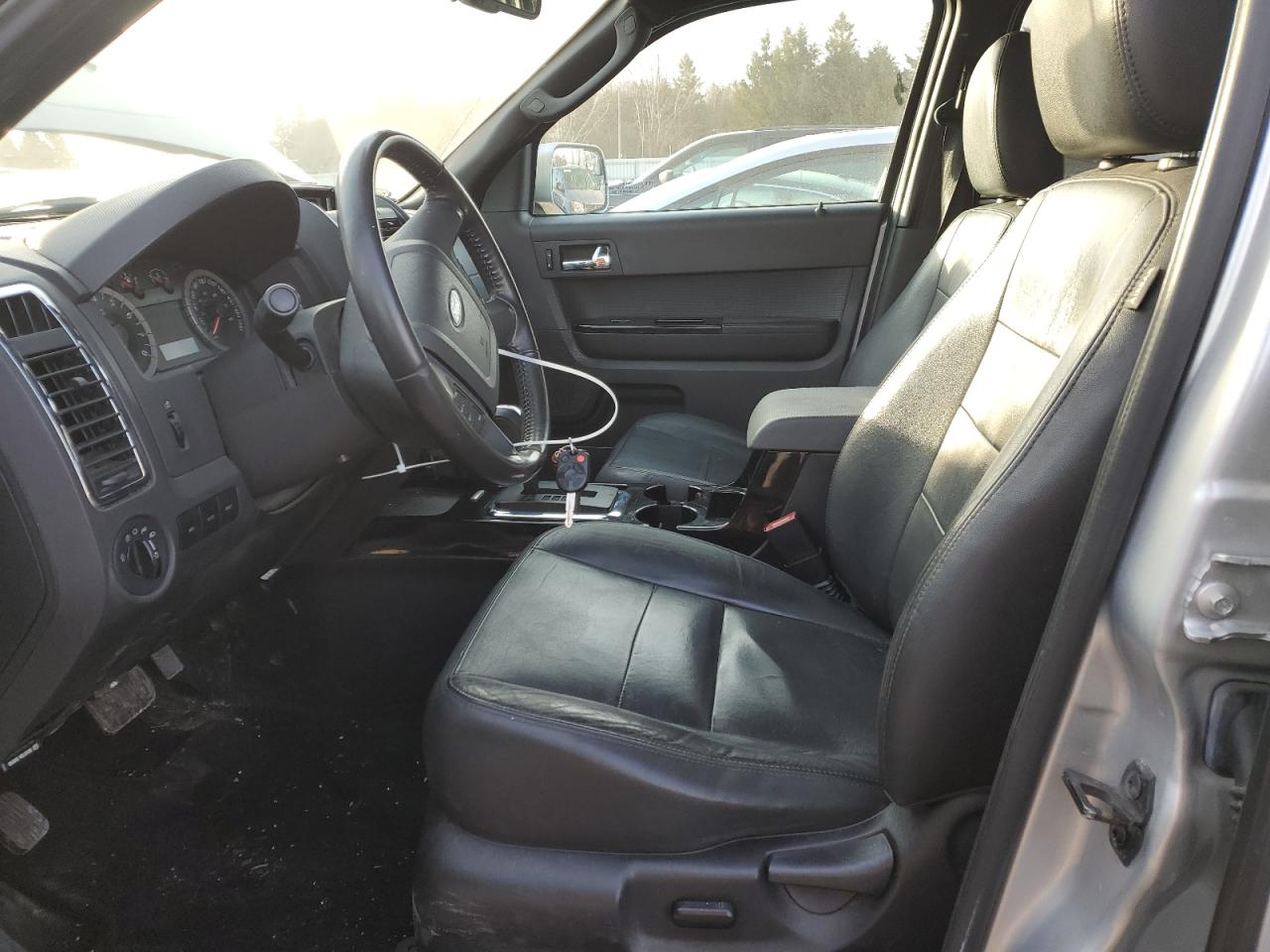 2011 Ford Escape - Image 7
