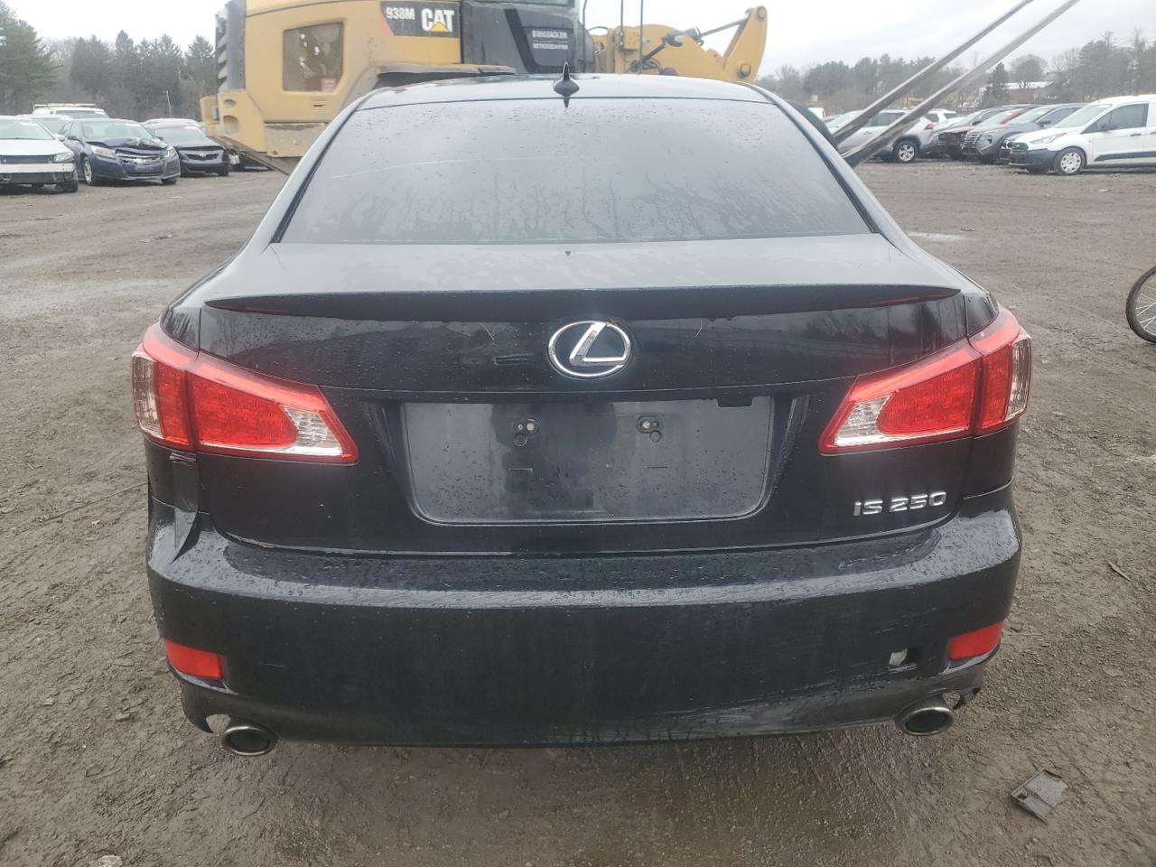 2011 Lexus IS - Image 6