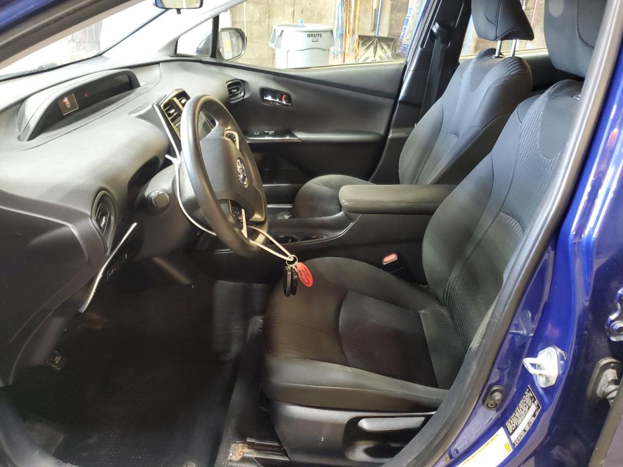 2016 Toyota Prius - Image 7