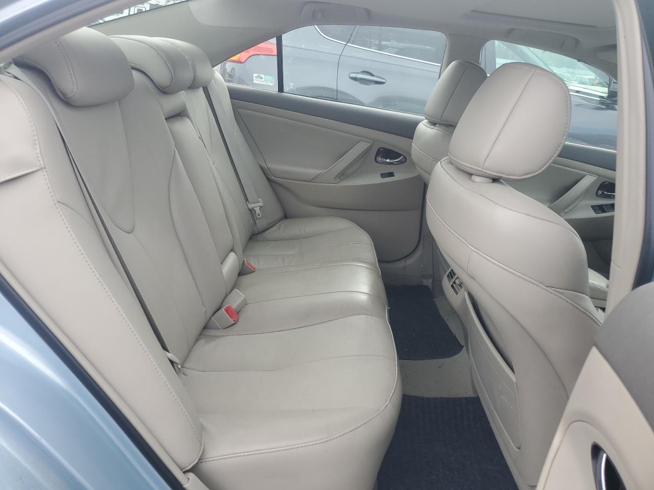 2008 Toyota Camry - Image 10