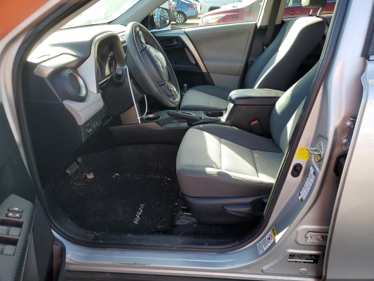 2013 Toyota RAV 4 - Image 7