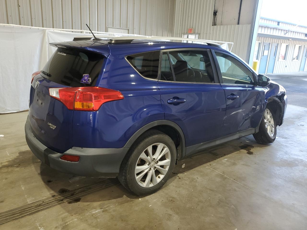 2015 Toyota RAV 4 - Image 3