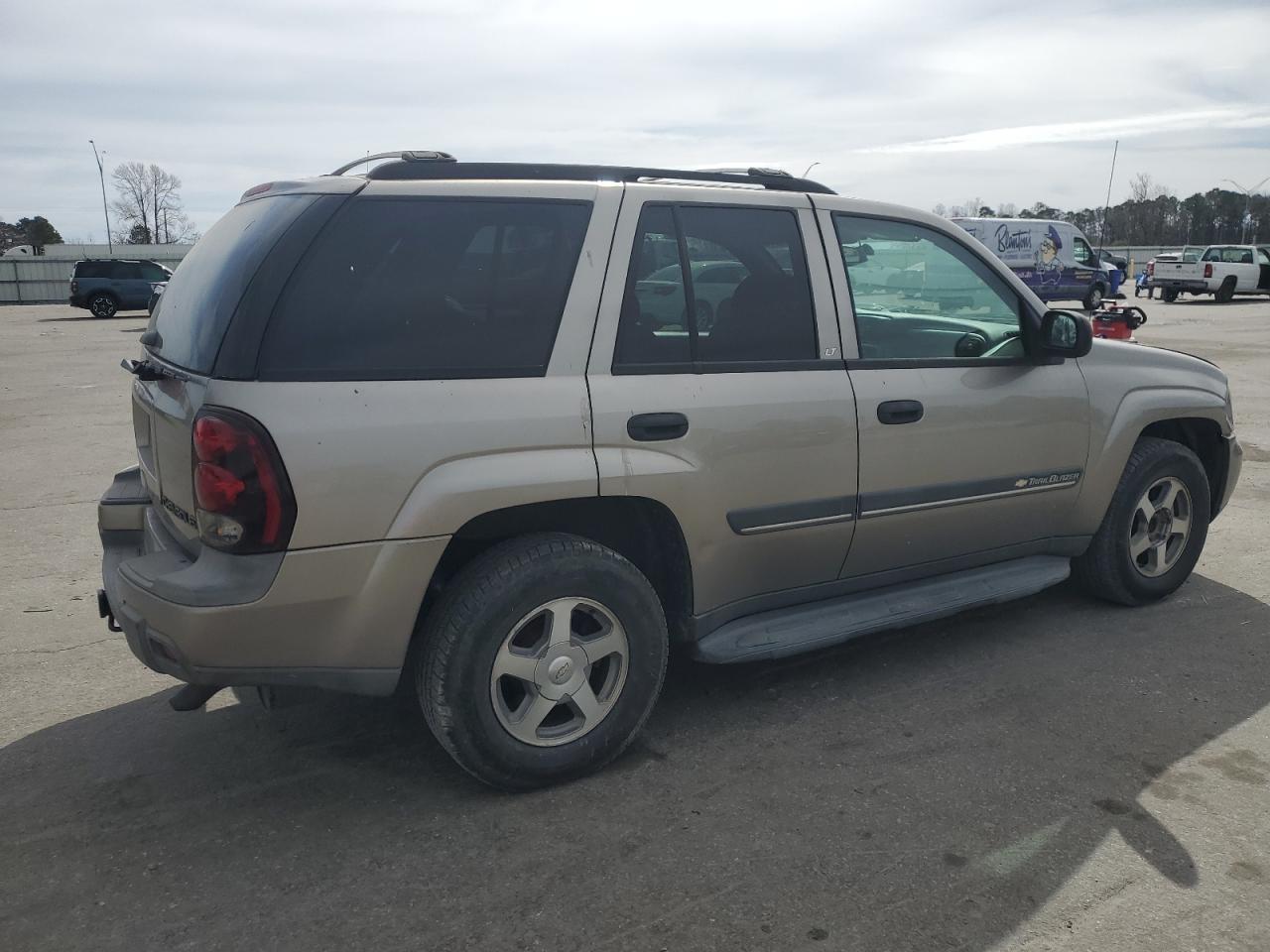 2002 Chevrolet TrailBlazer - Image 3