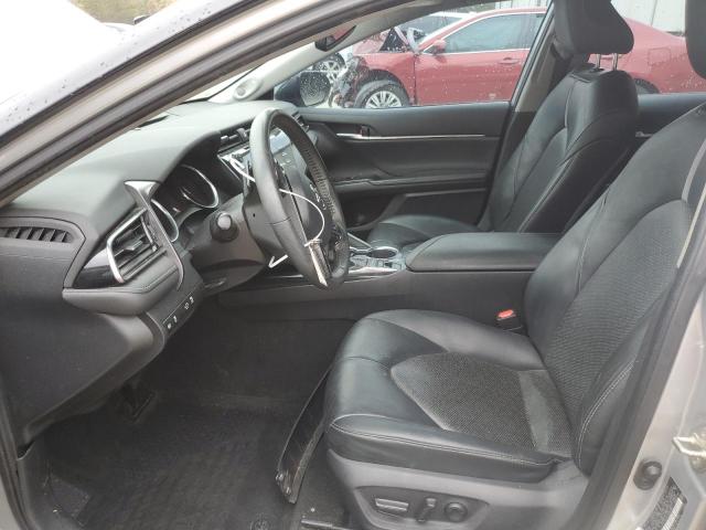  TOYOTA CAMRY 2020 Srebrny