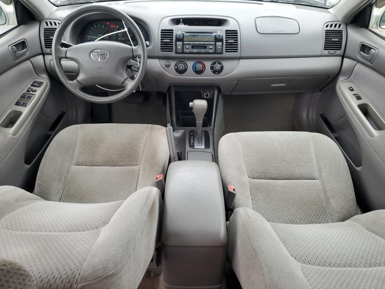 2004 Toyota Camry - Image 8