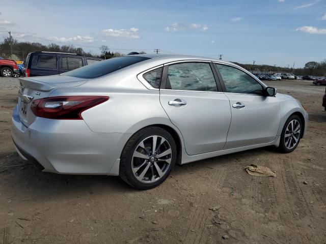  NISSAN ALTIMA 2017 Серебристый