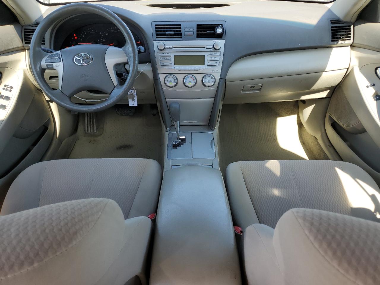 2011 Toyota Camry - Image 8