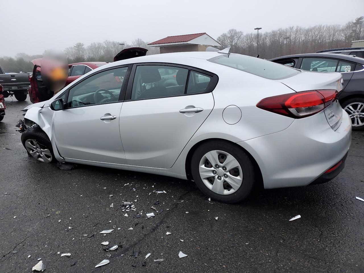 2017 Kia Forte - Image 2