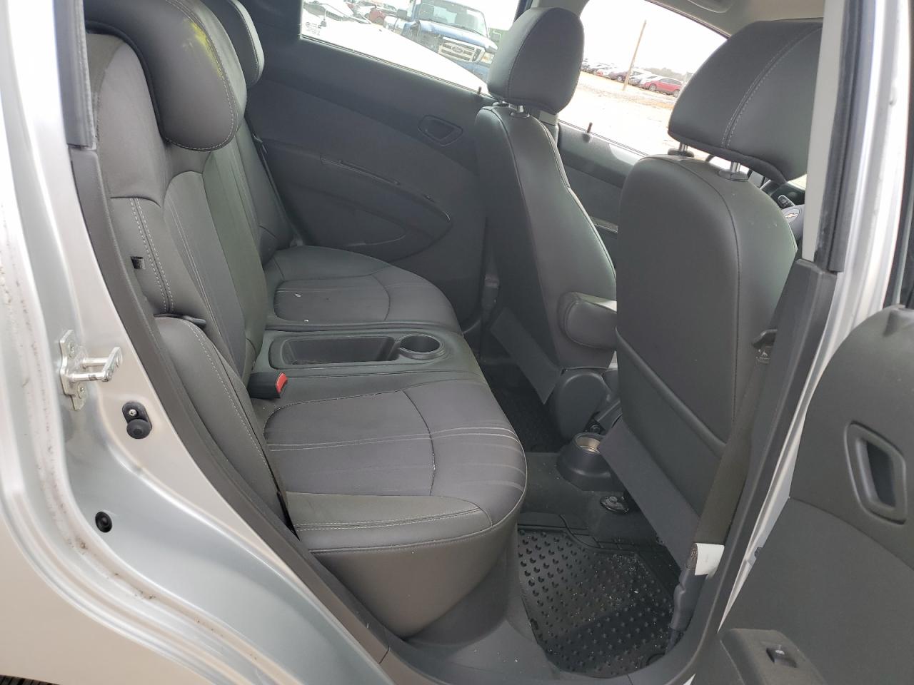 2015 Chevrolet Spark - Image 10