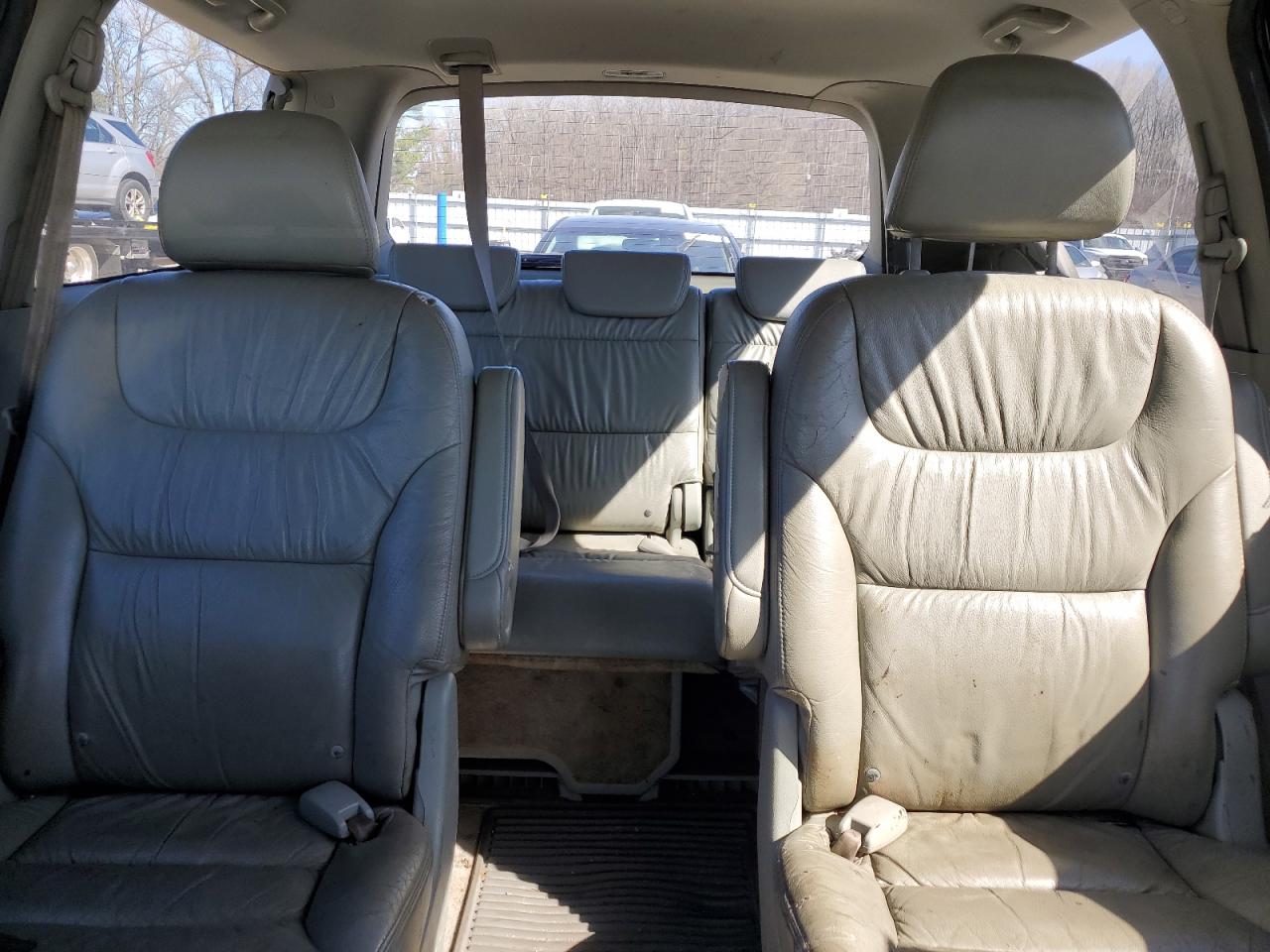 2007 Honda Odyssey - Image 10