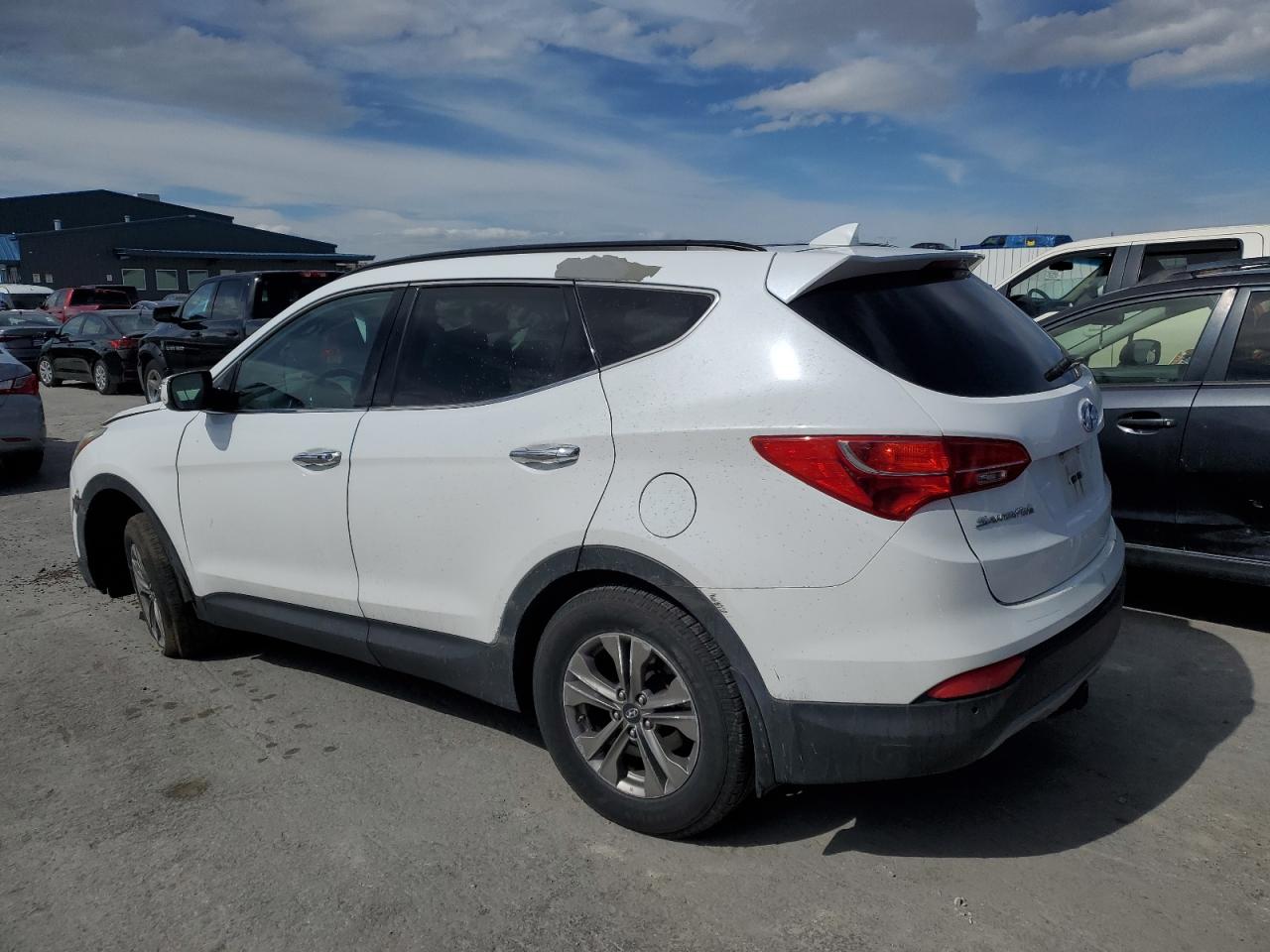 2015 Hyundai Santa Fe - Image 2