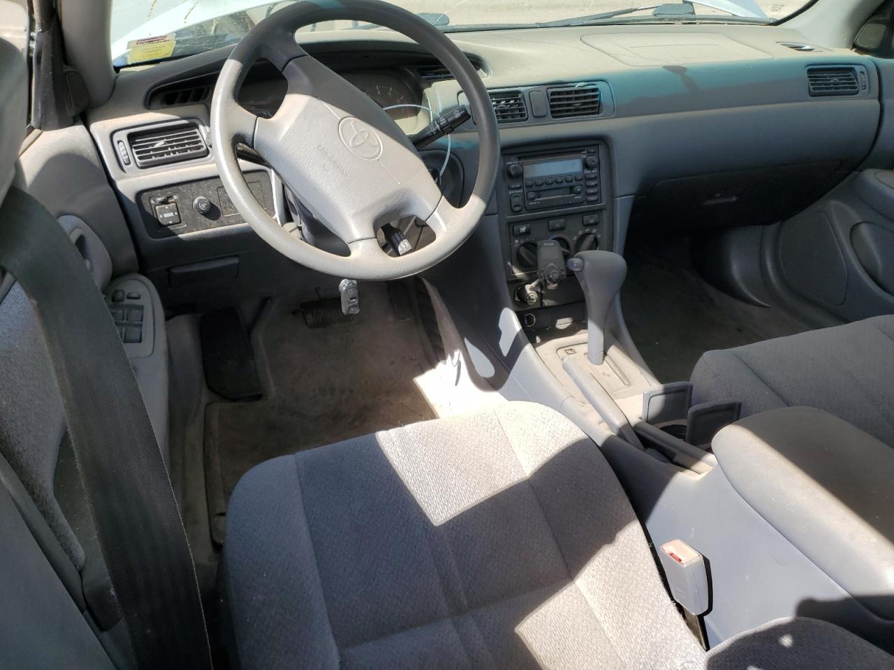 2000 Toyota Camry - Image 8