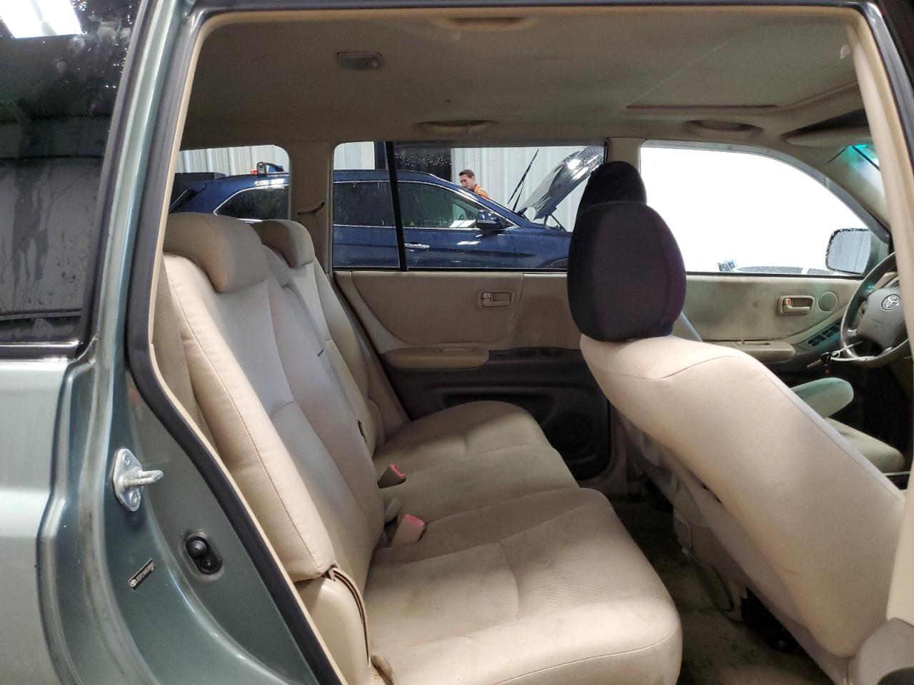2005 Toyota Highlander - Image 11
