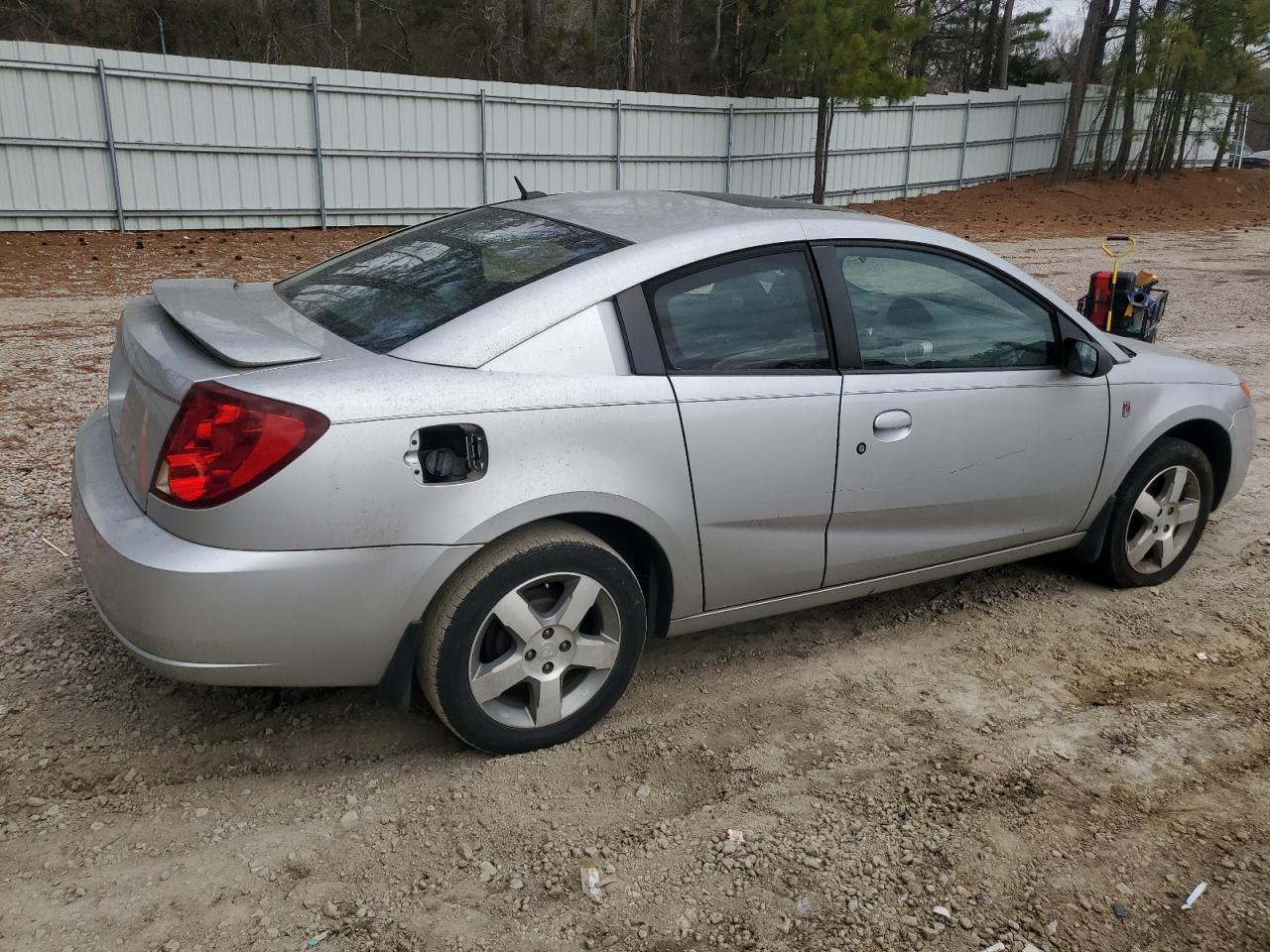 2007 Saturn ION - Image 3