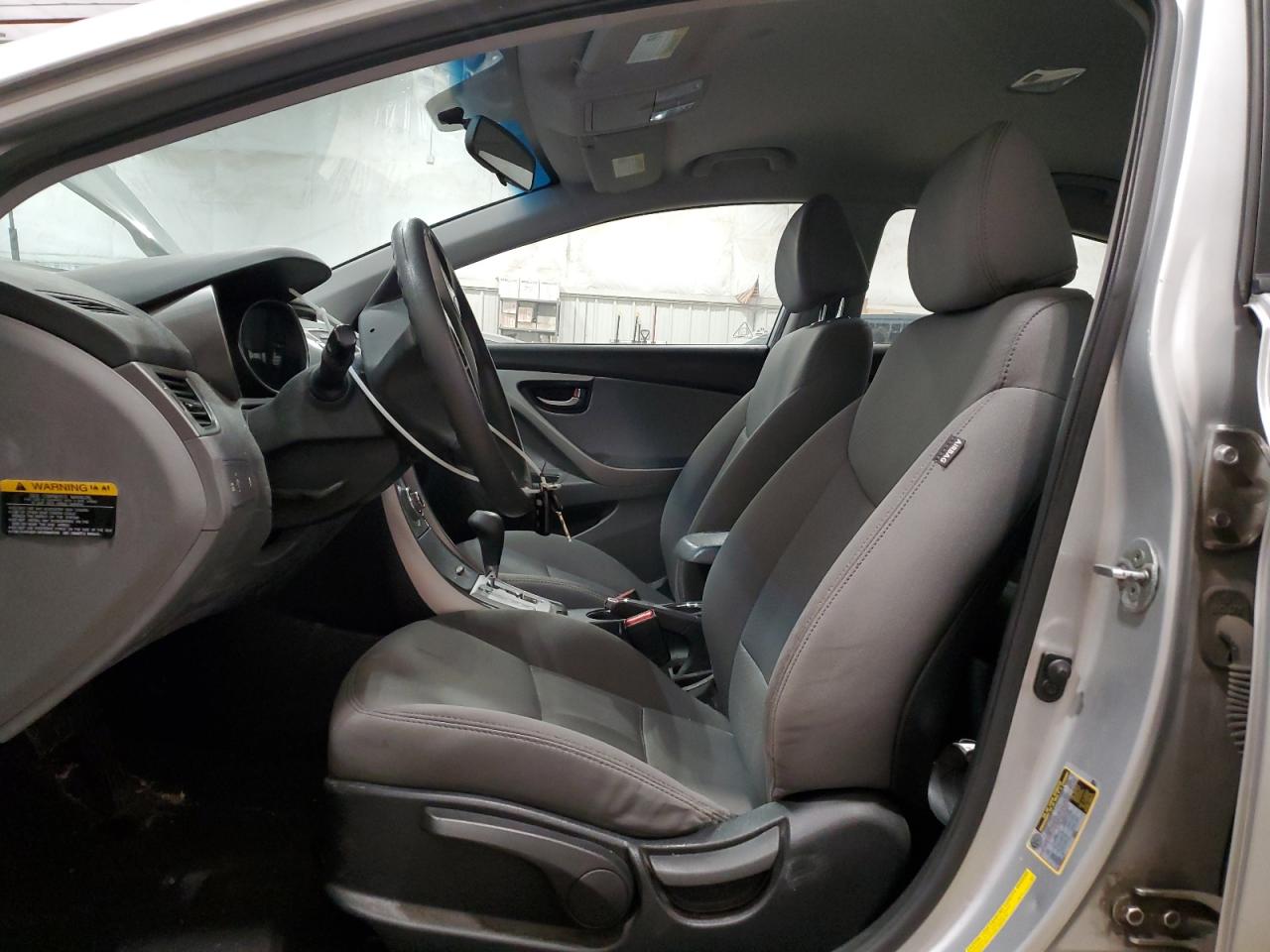 2012 Hyundai Elantra - Image 7