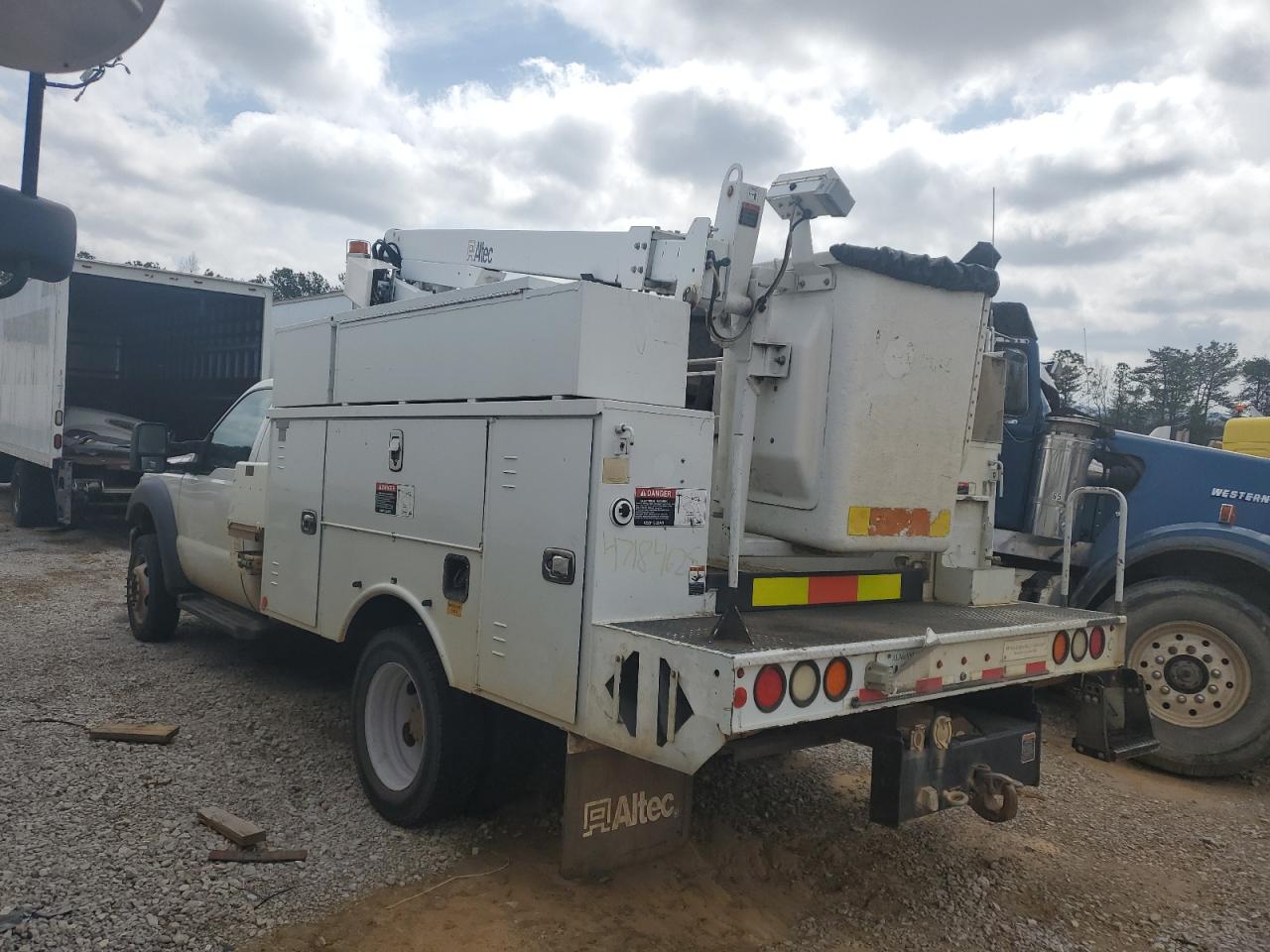 2015 Ford F450 Super Duty white null gas 1FDUF4GY5FEC92920 photo #3