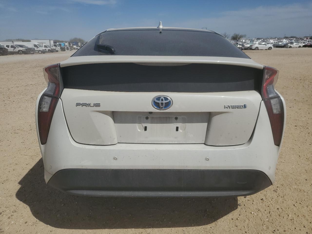 2018 Toyota Prius - Image 6