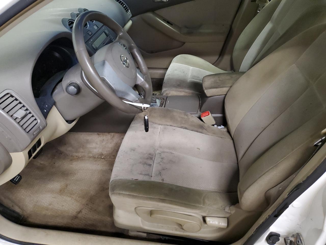 2009 Nissan Altima - Image 7