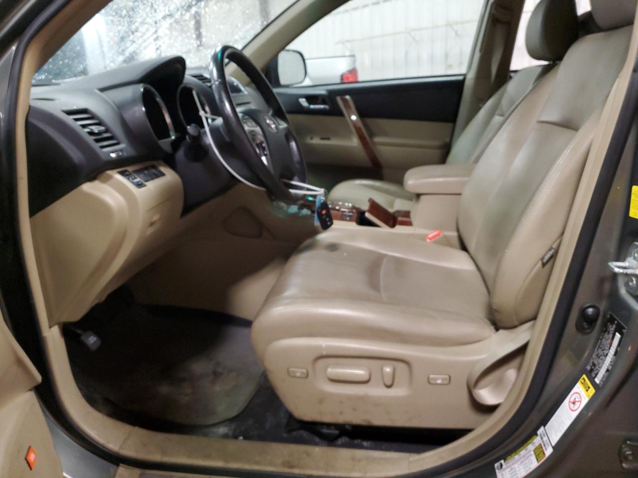 2011 Toyota Highlander - Image 7
