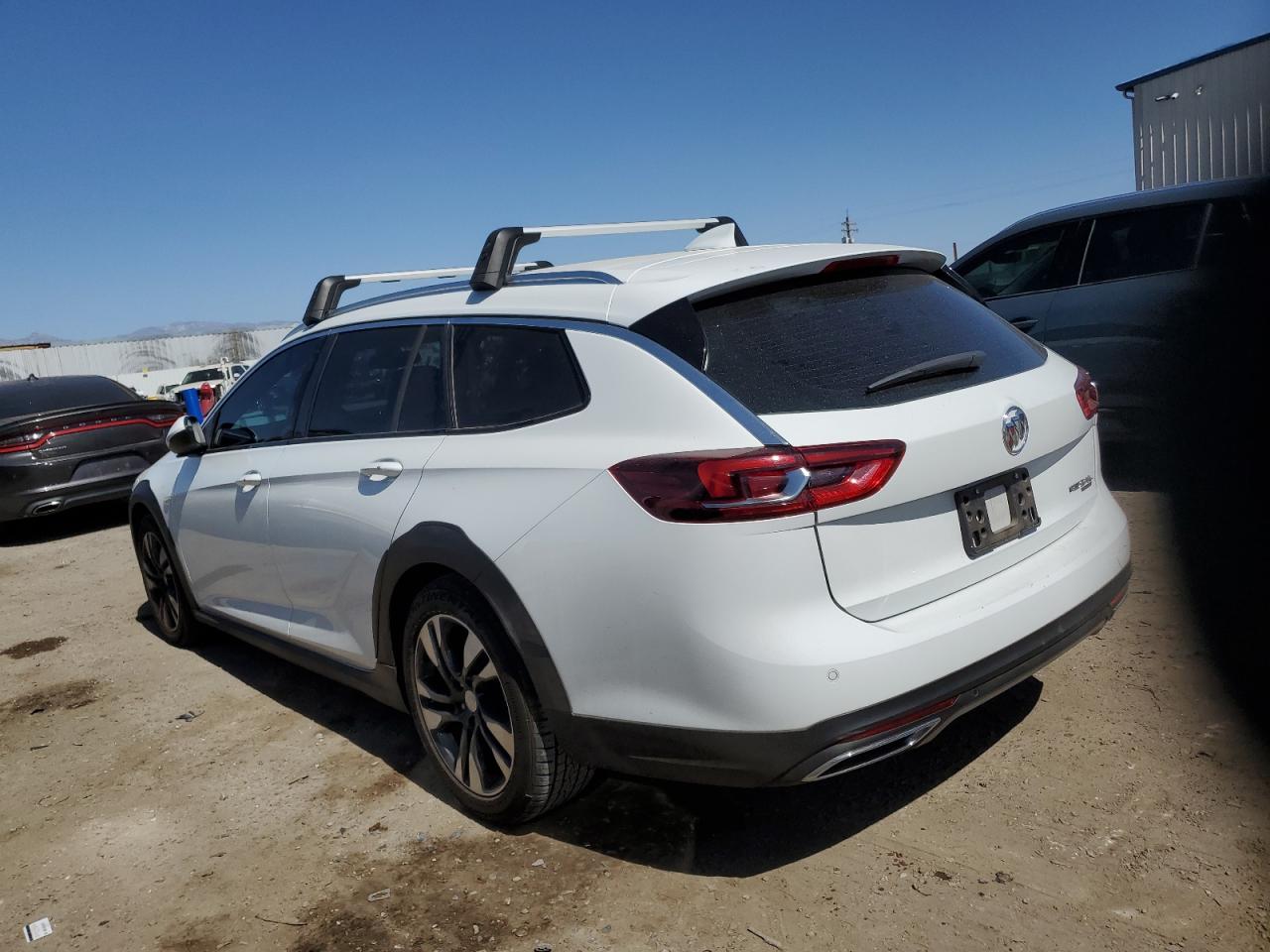 2019 Buick Regal - Image 2