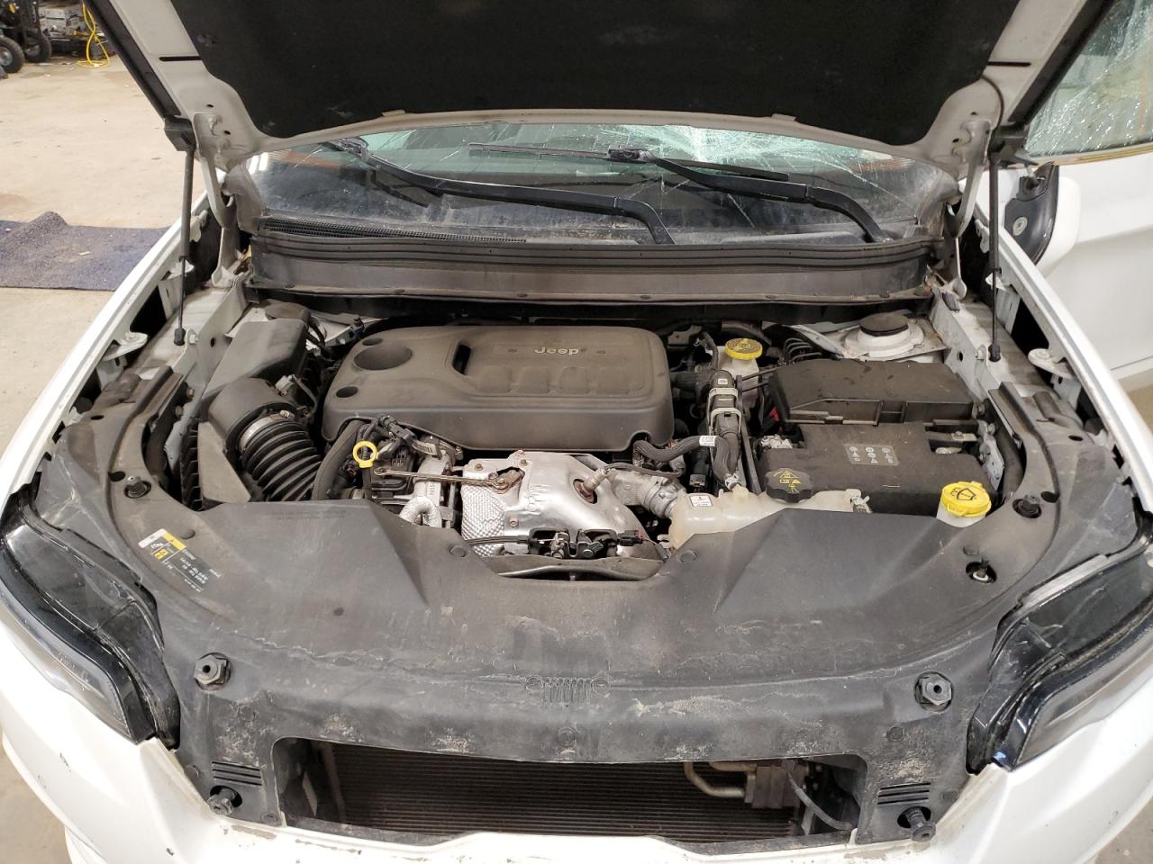 2019 Jeep Cherokee - Image 12