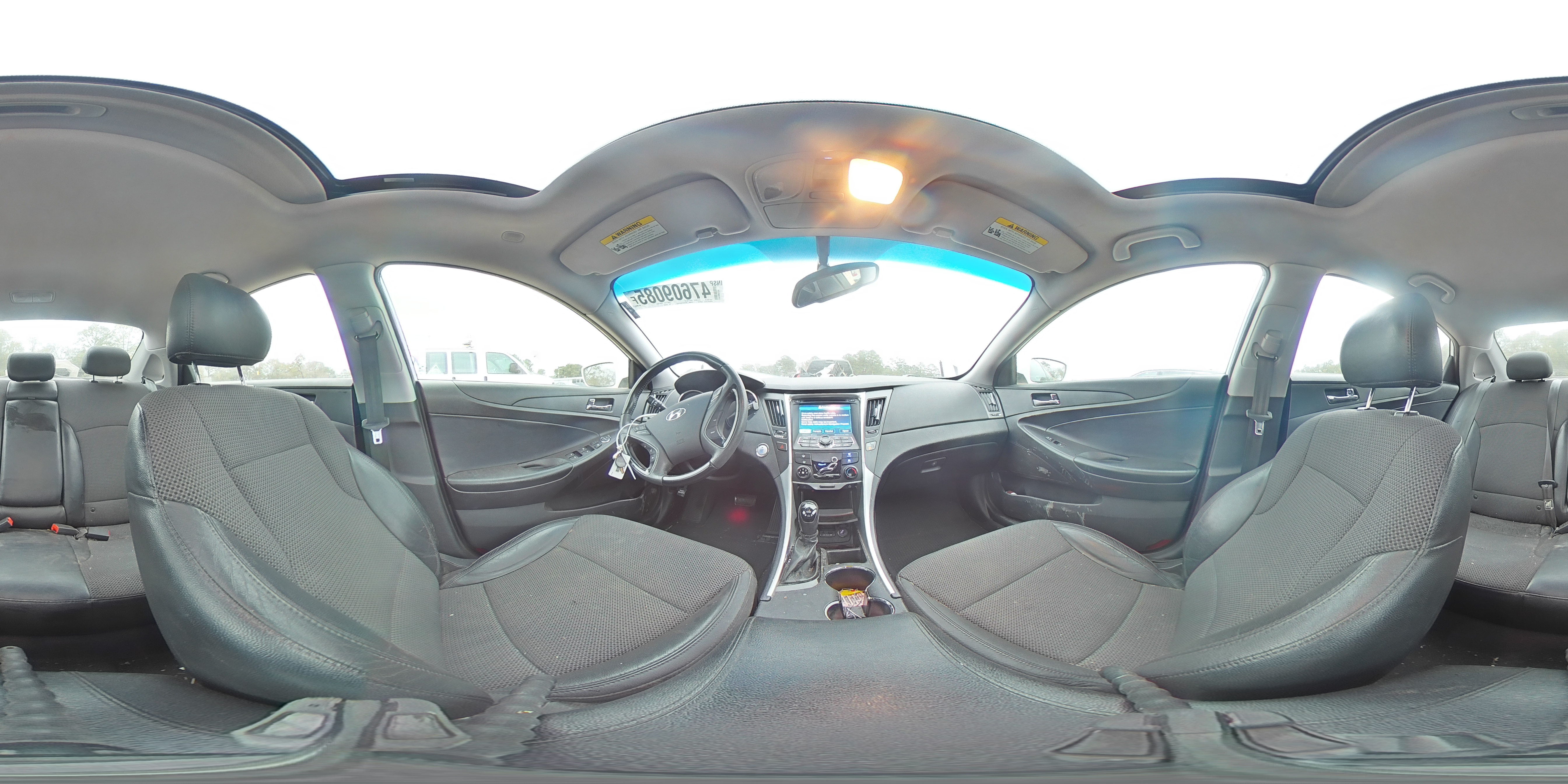2012 Hyundai Sonata - Image 13