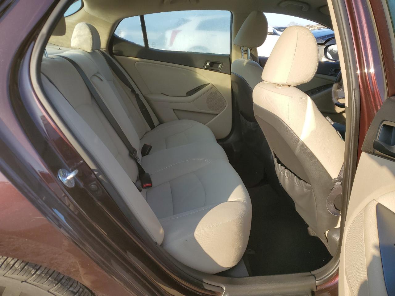 2015 Kia Optima - Image 10