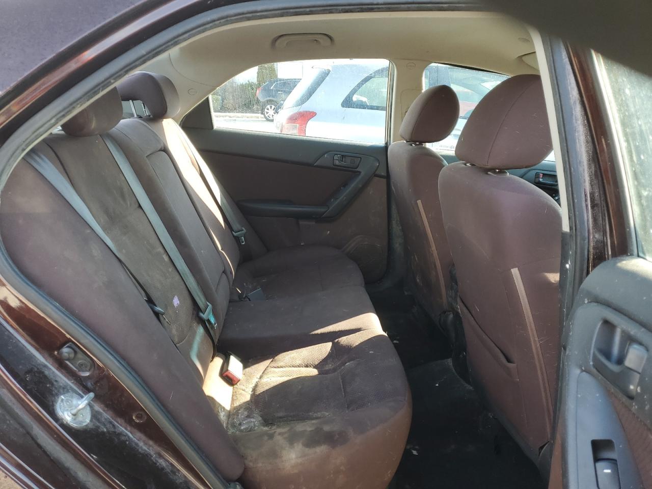 2010 Kia Forte - Image 10