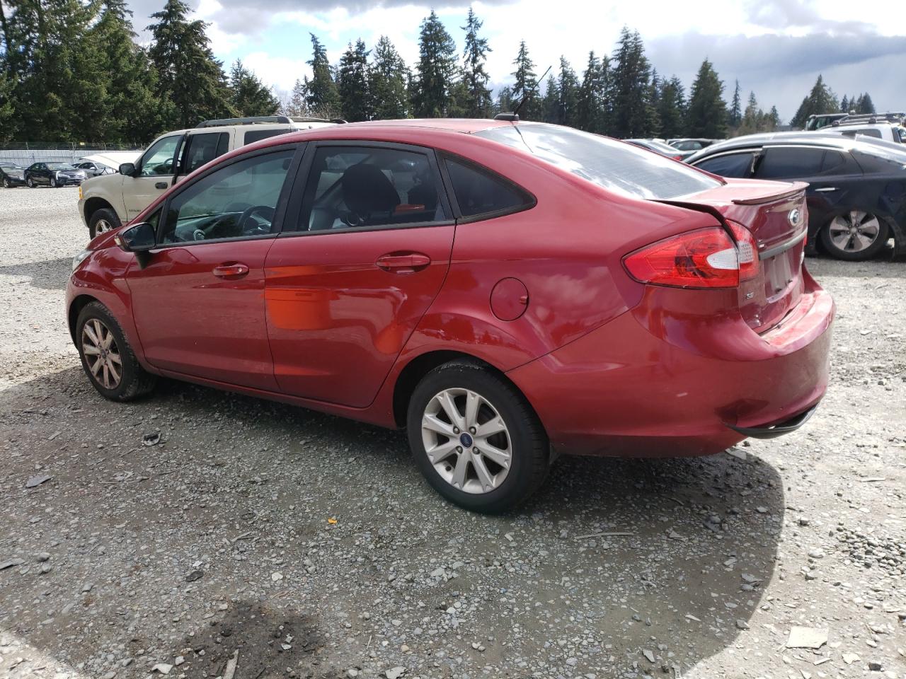 2013 Ford Fiesta - Image 2