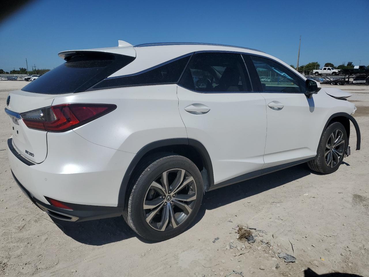 2022 Lexus RX - Image 3