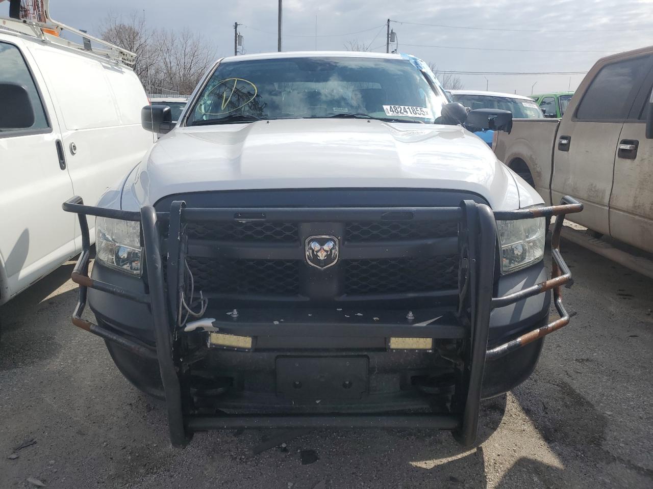 2015 RAM 1500 - Image 5